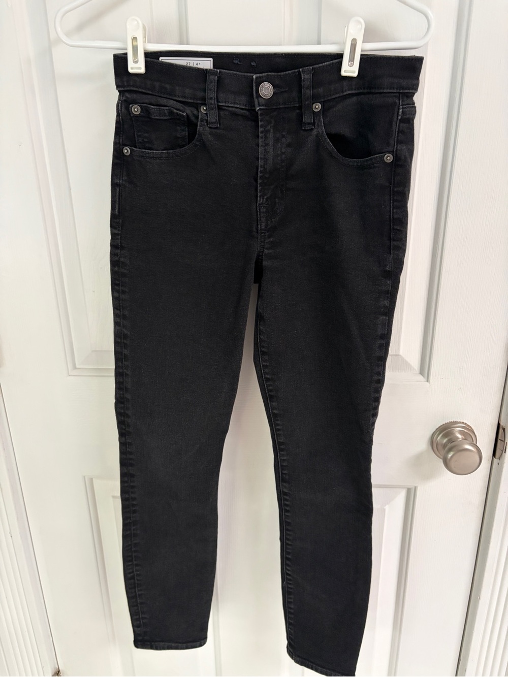 GAP Black Skinny Mid-Rise Jeans
